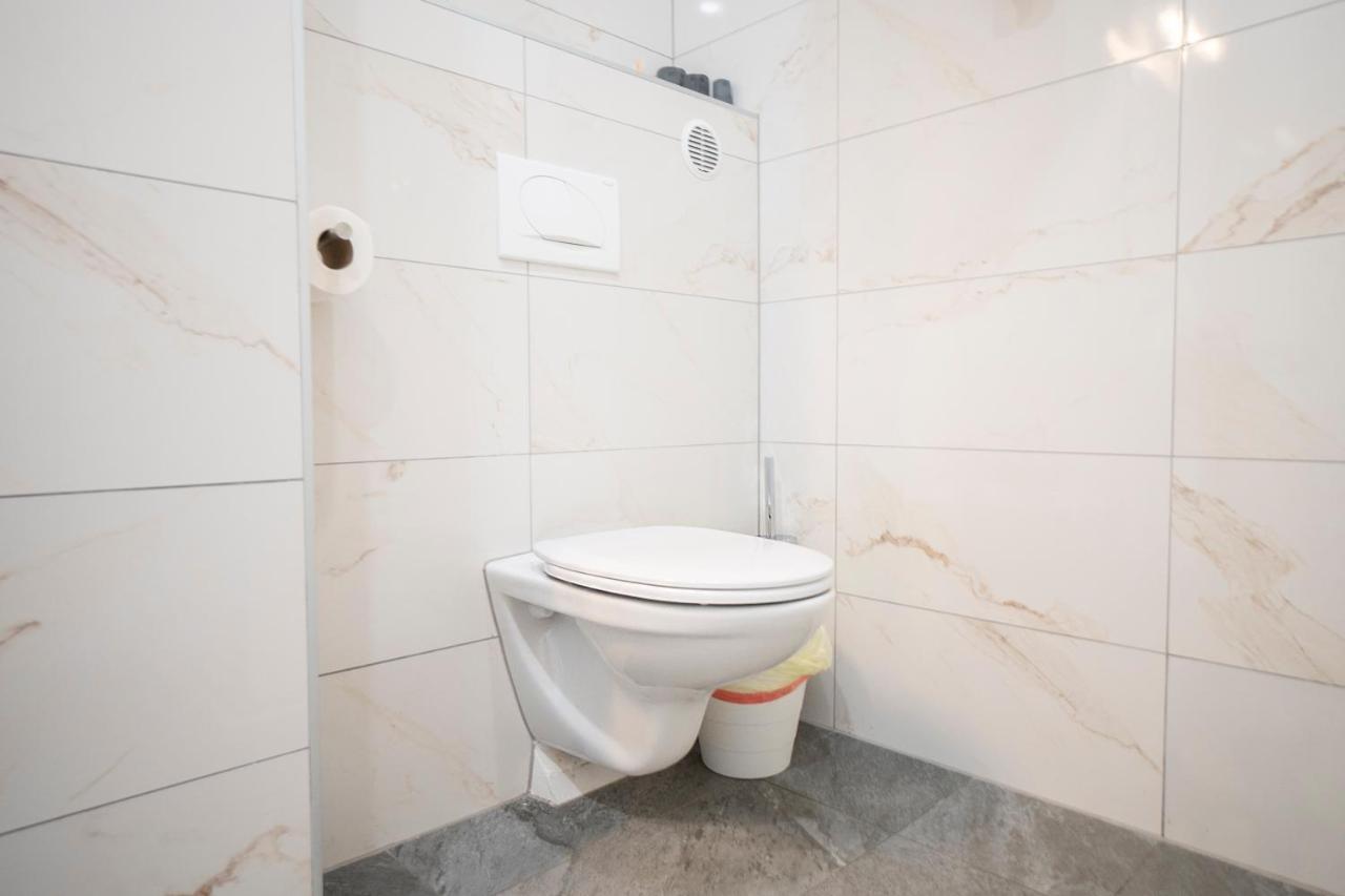 Brand New Charming Appartmet Near Augarten & City Виена Екстериор снимка